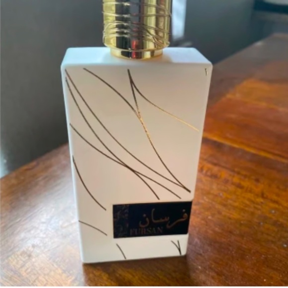 khadlaj fursan White - Picture 1 of 1